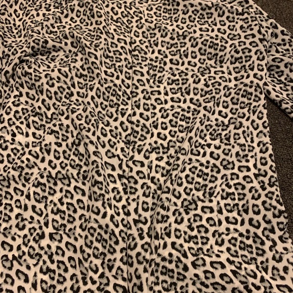 Grey and White Cheetah Button Up - Picture 8 of 8